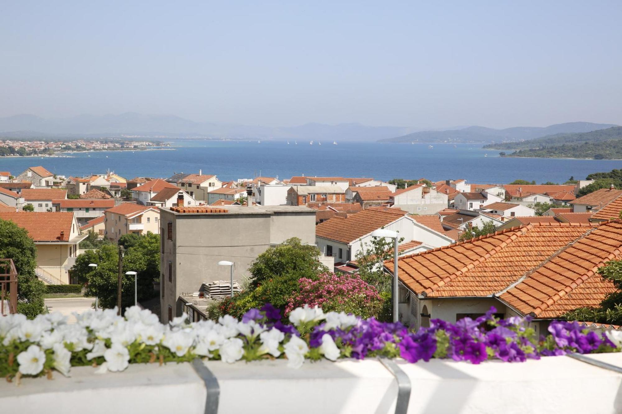 Apartments Katarine Zrinske Водице Екстериор снимка