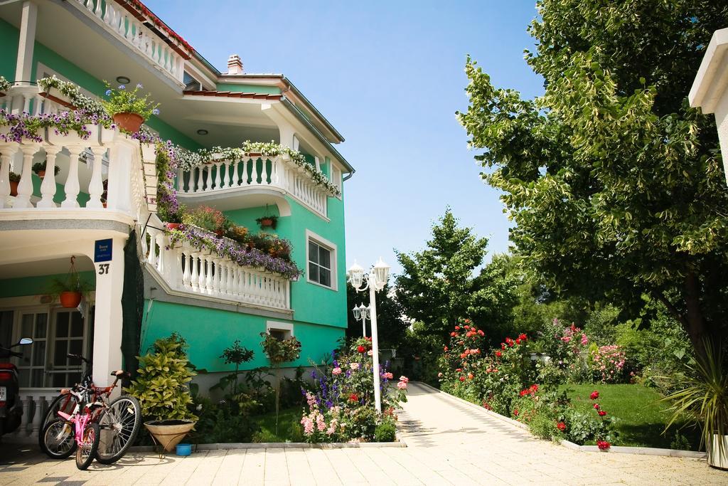Apartments Katarine Zrinske Водице Екстериор снимка