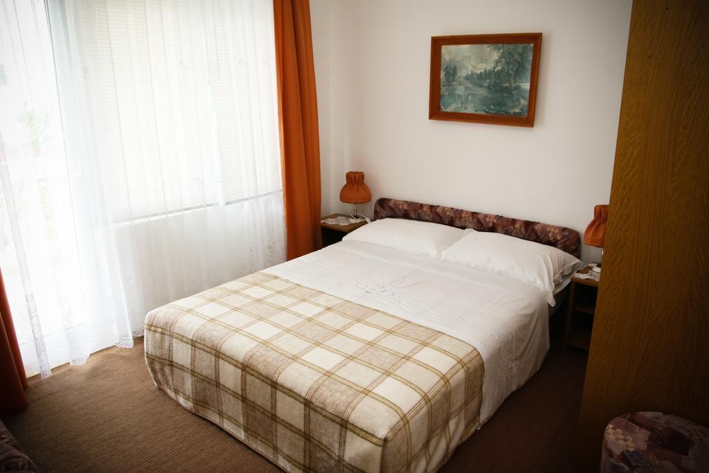 Apartments Katarine Zrinske Водице Екстериор снимка